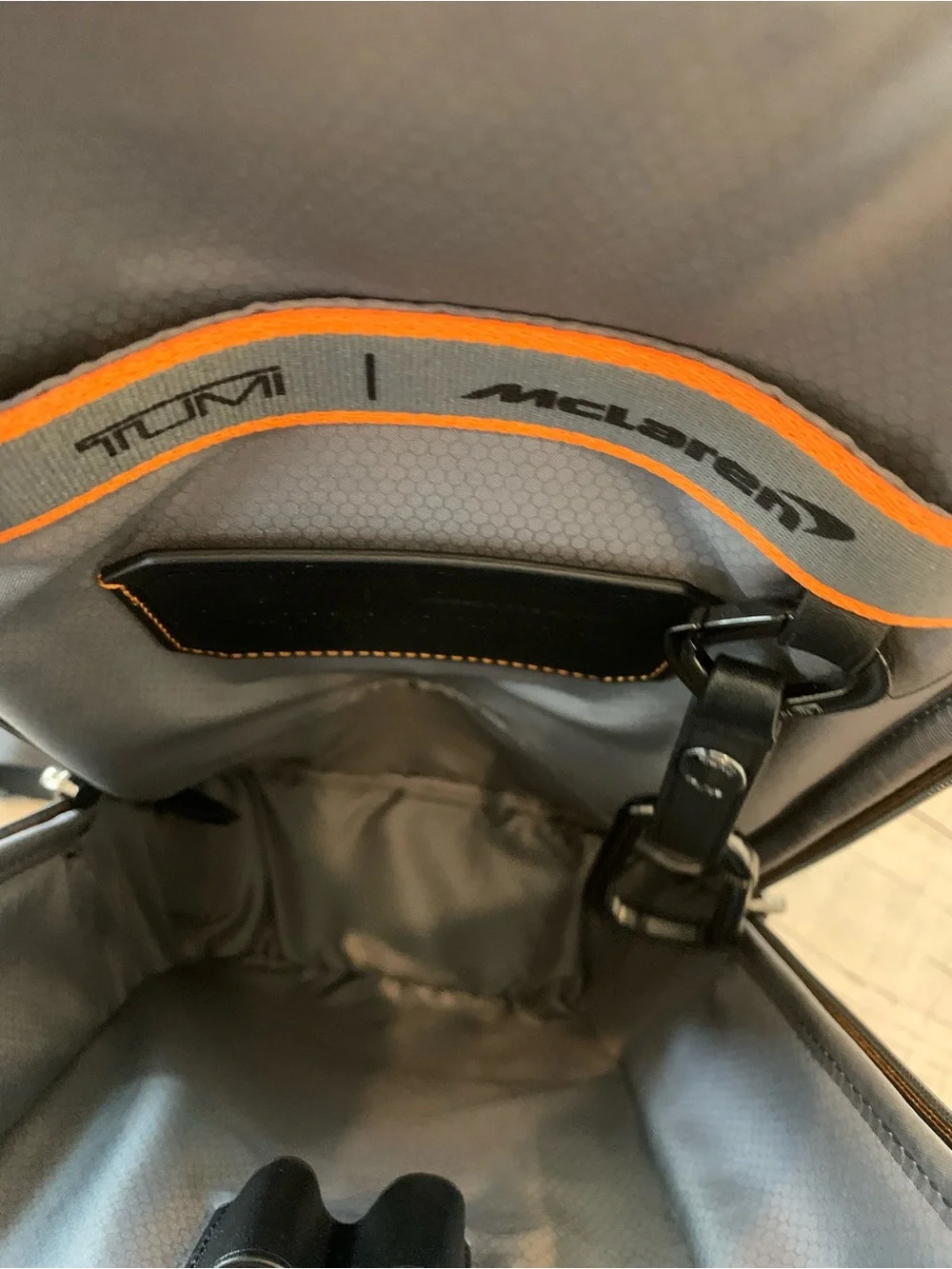 TUMI x McLaren Torque Sling Bag Black Carbon Fiber Papaya UNREGISTERED TRACER